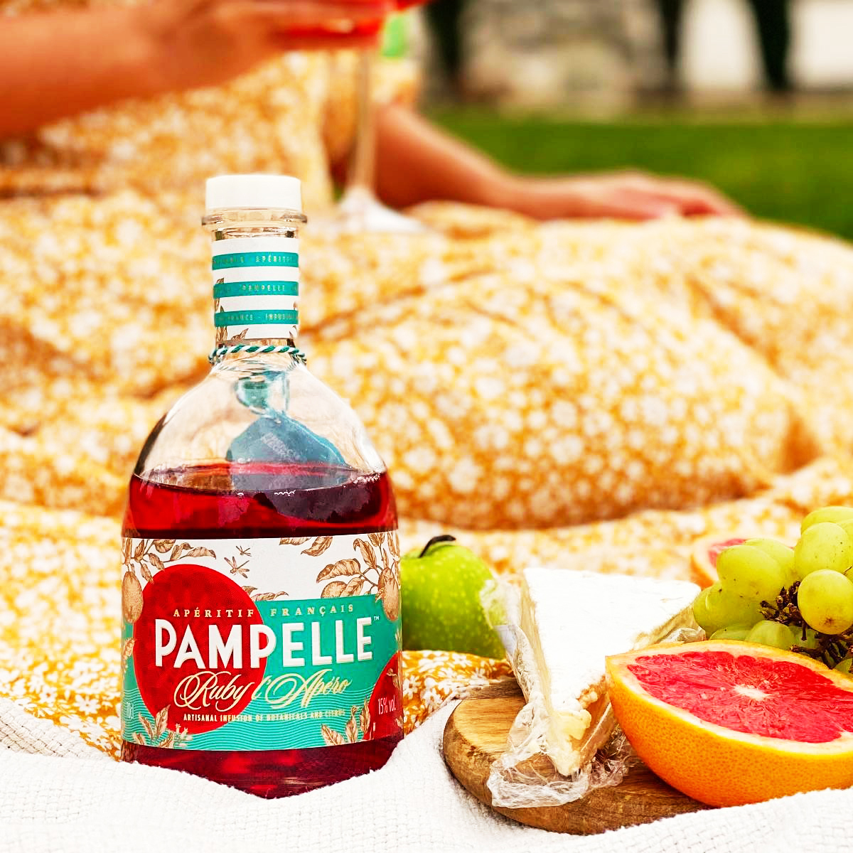 Butelka aperitifu premium Pampelle