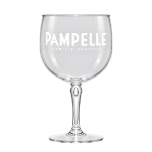 Kieliszek Pampelle z przezroczystego poliwęglanu, na nóżce, z białym logo Pampelle Apéritif Français – elegancki kieliszek do aperitifu.